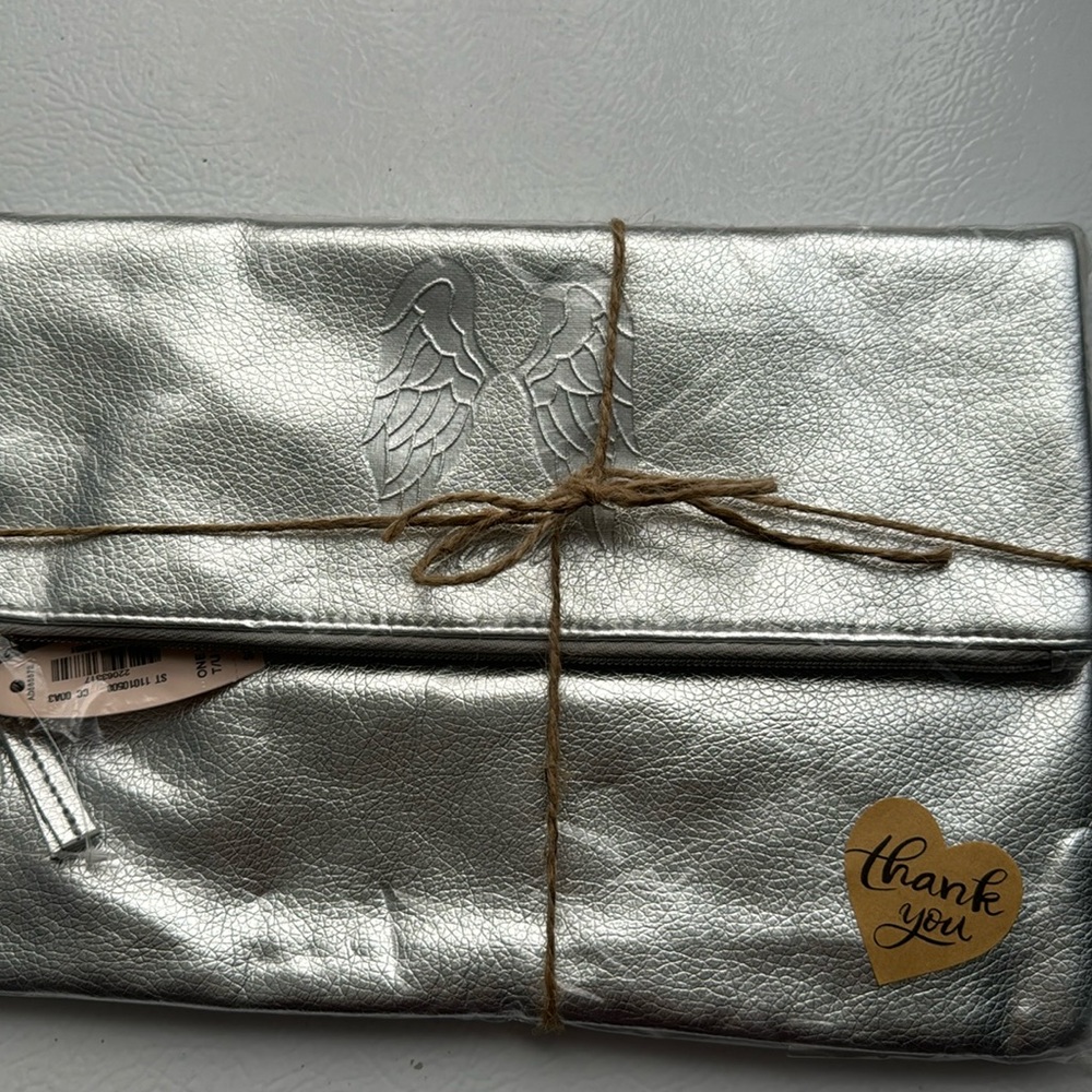 Silver Metallic VS Angel Clutch